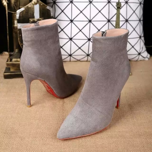 Bota Salto Alto Christian Louboutin 10cm.