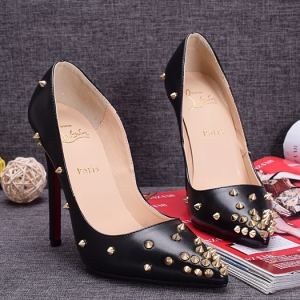 Sapato Alto Christian Louboutin 12cm.