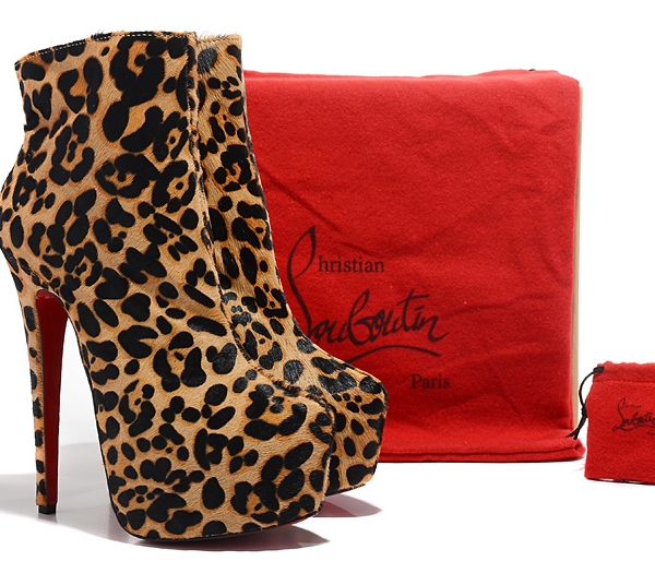 Sapato Couro Christian Louboutin - Image 3