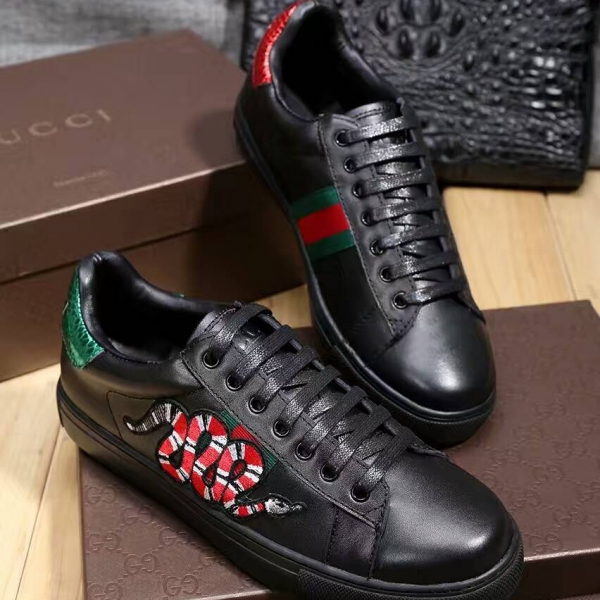 Tênis casual de couro Gucci